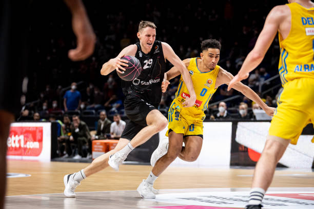 迷建立了更 迷建立了更